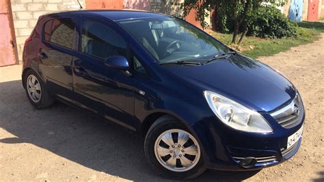 На автомобиле Opel Corsa D 2008