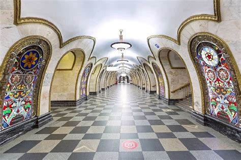 Новослободская станция метро