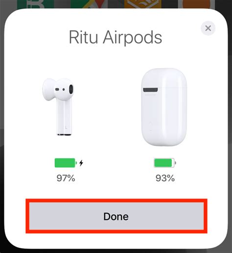 Откройте кейс AirPods и нажмите на кнопку соединения