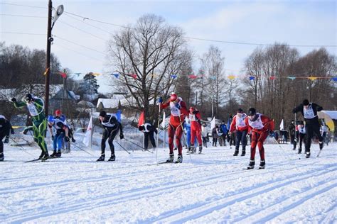 Поверхности и условия для практики и соревнований