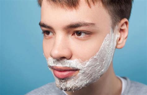 Почему брить усы подростку в 17 лет: важность правильного ухода