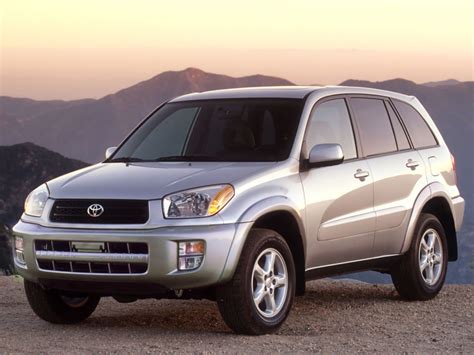 Преимущества Toyota RAV4 2003