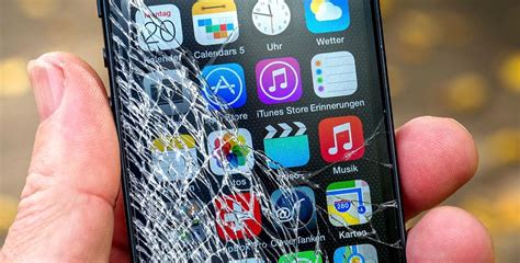 Проверьте наличие гарантии на ваш iPhone для бесплатной замены