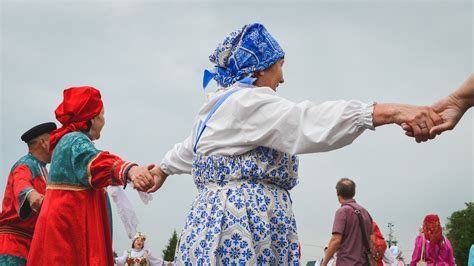 Происхождение этой традиции