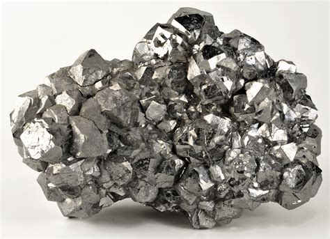 Серебро в виде металлов и минералов