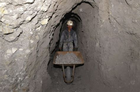 Серебро в рудниках и шахтах