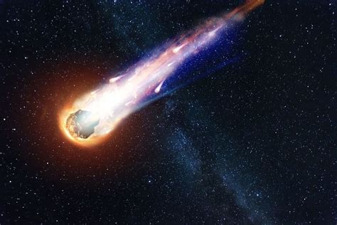 Что отличает комету от метеора и метеорита